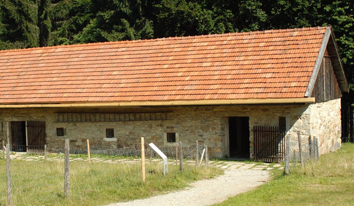 Nebengebäude Granitstall